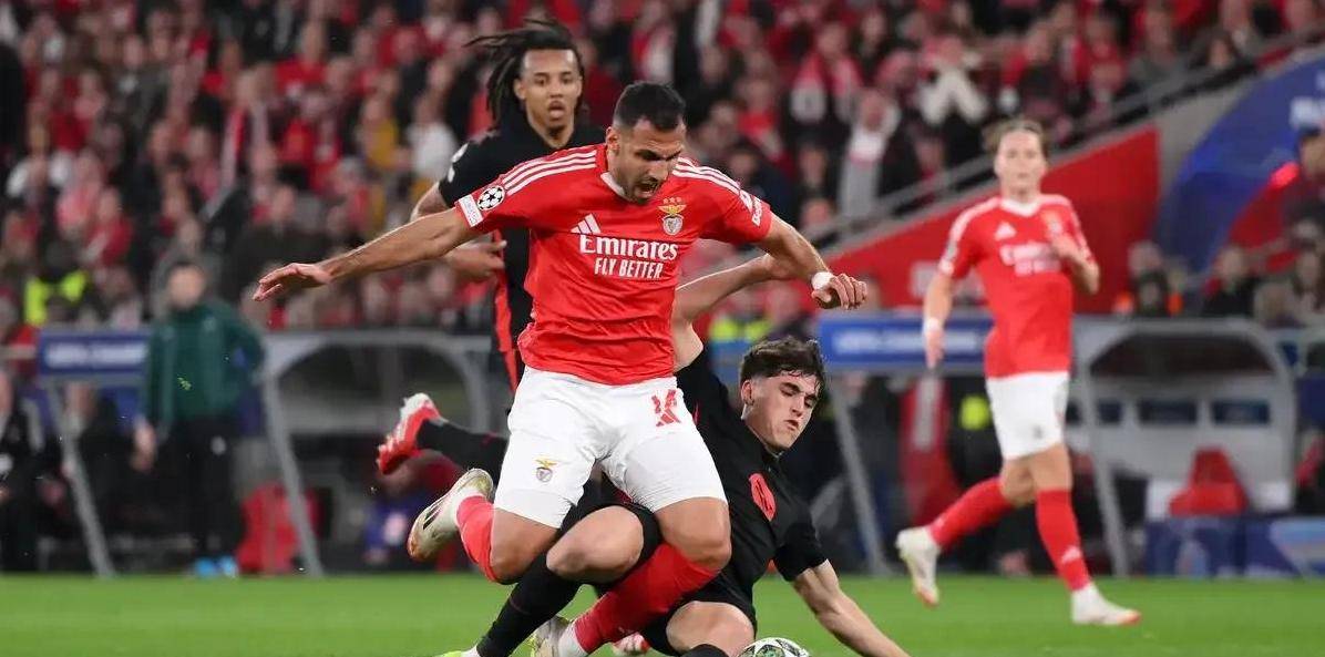 九游娱乐-意甲球队备赛积极，强弱对决竞争激烈