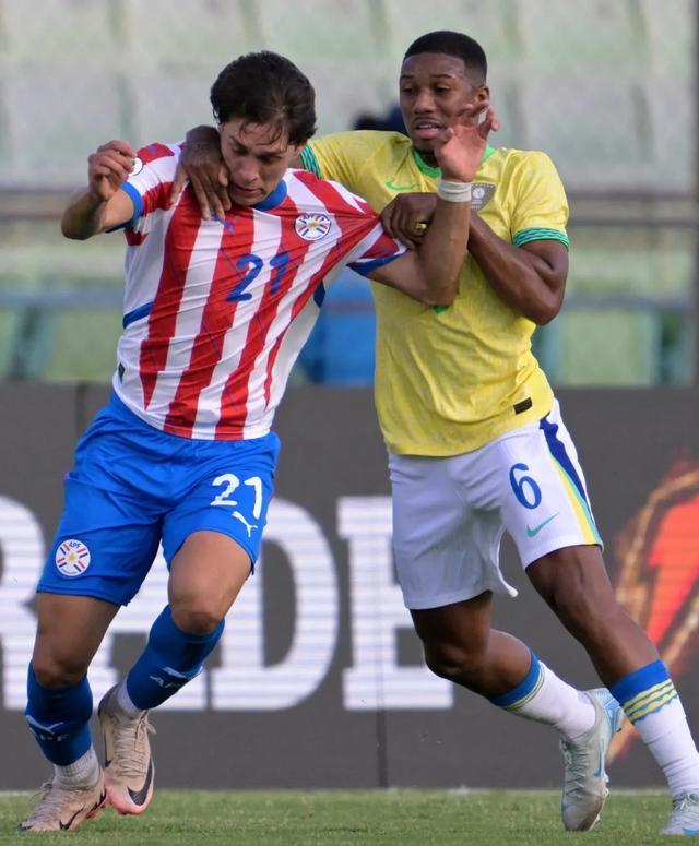 智利与意大利战平:南美球队逆袭成功挺进八强的简单介绍 智利与意大利战平:南美球队逆袭成功挺进八强的简单介绍