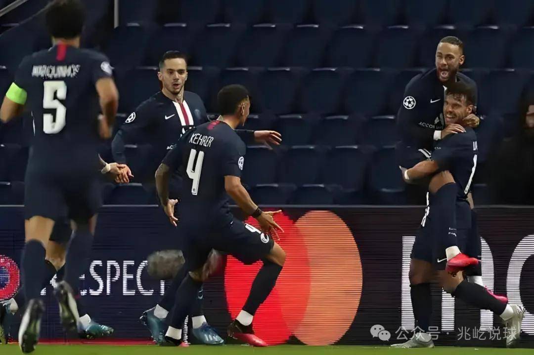 包含巴黎圣日耳曼客场大胜,提前锁定小组头名的词条 包含巴黎圣日耳曼客场大胜,提前锁定小组头名的词条