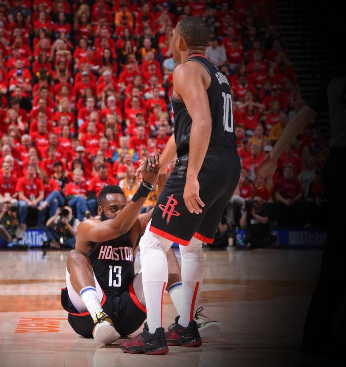 9you娱乐-火箭队再下一城，季后赛形势严峻