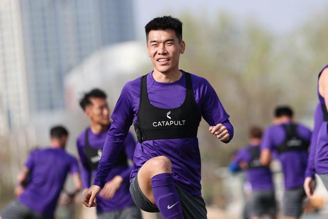 球队战术全新升级，争取前进第一名