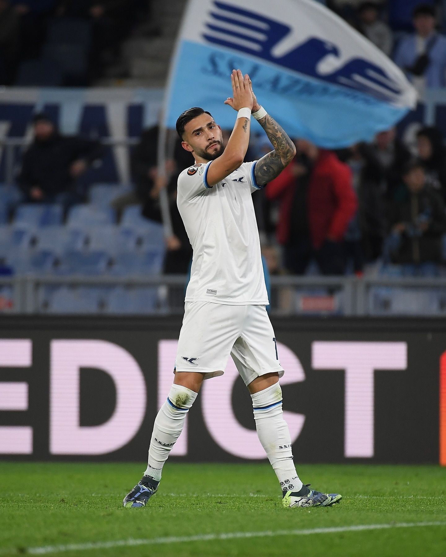 九游娱乐官方-包含莱比锡惊险逆转拉齐奥，晋级欧冠强的词条