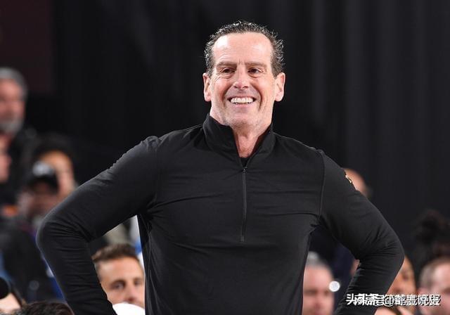 九游体育平台-关于热火队板凳深度不足，迫切需要引进新鲜血液的信息