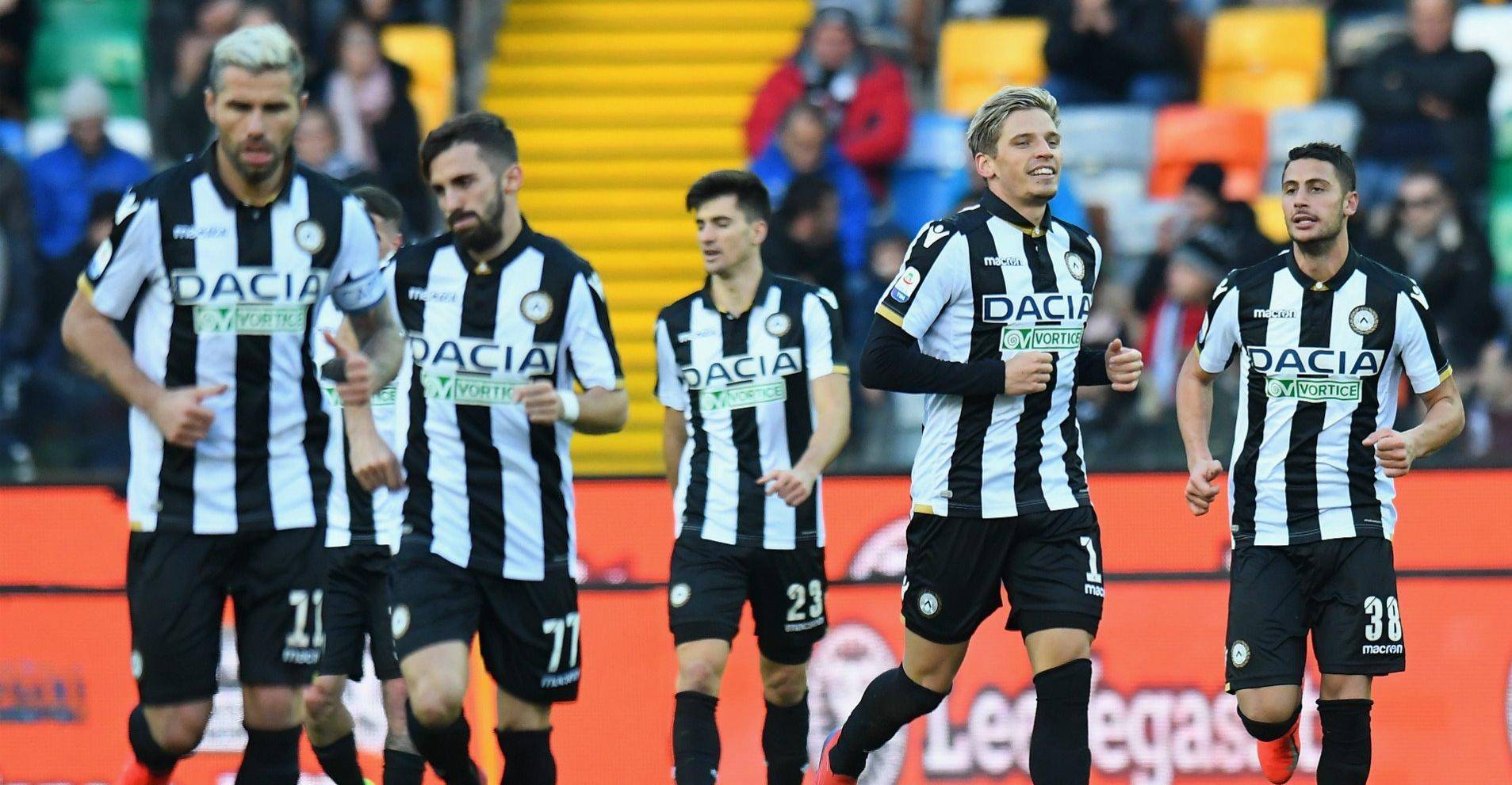 九游娱乐网页-乌迪内斯门将神勇，助球队取胜