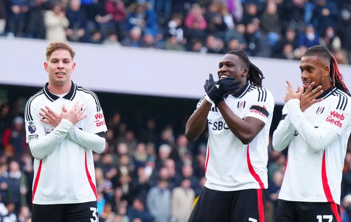 九游娱乐网站-布里斯托城绝杀富勒姆，英超保级赛逆风翻卷的简单介绍