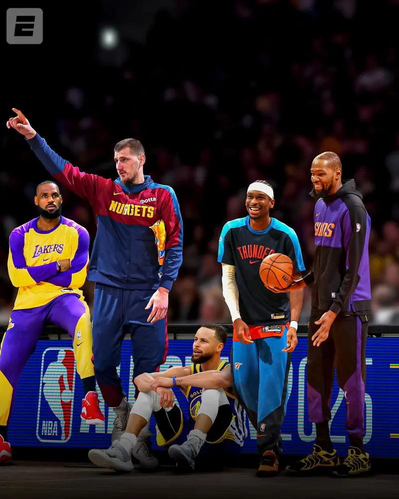 全明星球员亮相,球场展现精彩对抗 全明星球员亮相,球场展现精彩对抗