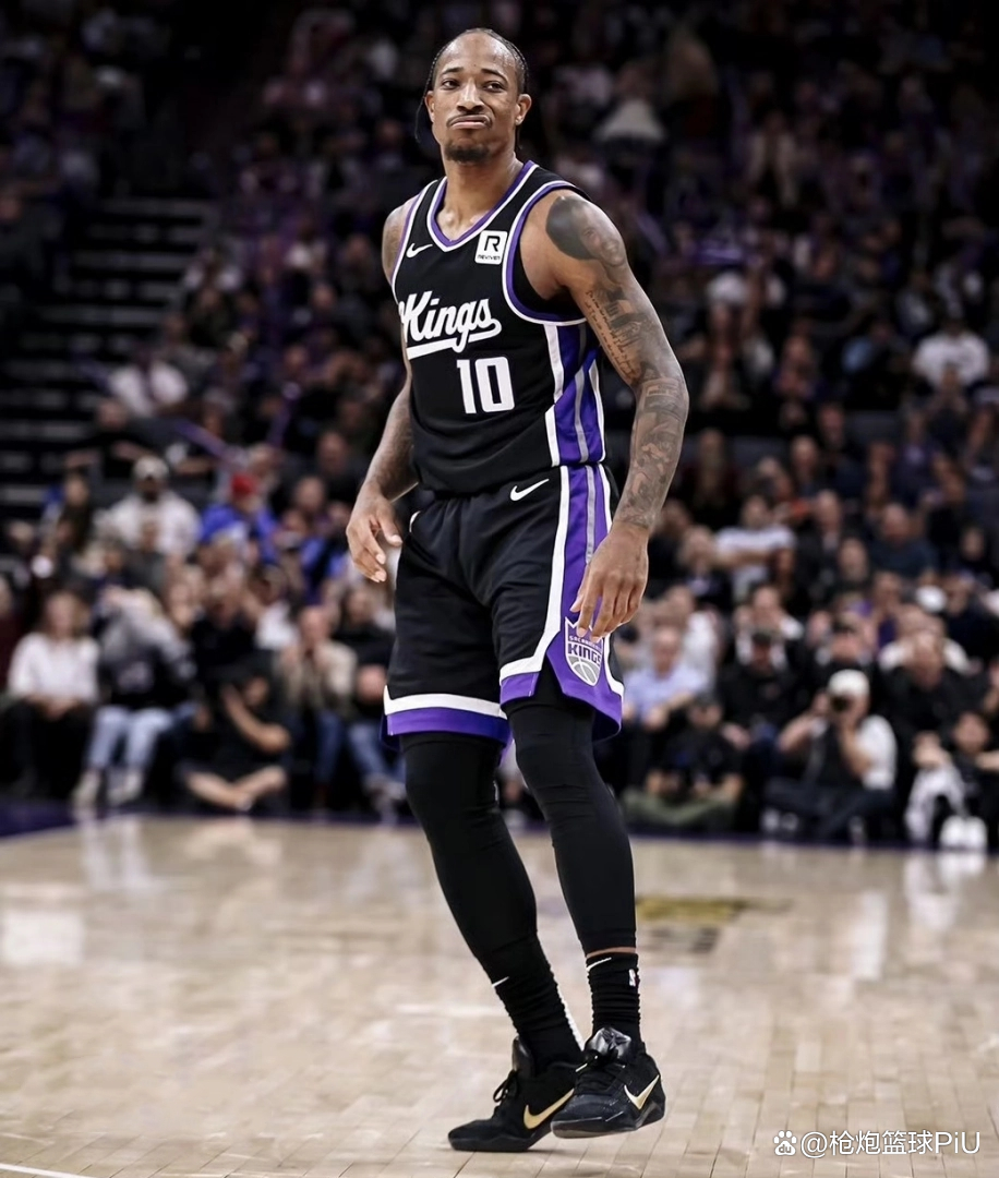 九游娱乐官方网站-马刺险胜雷霆，德罗赞末节表现超卓