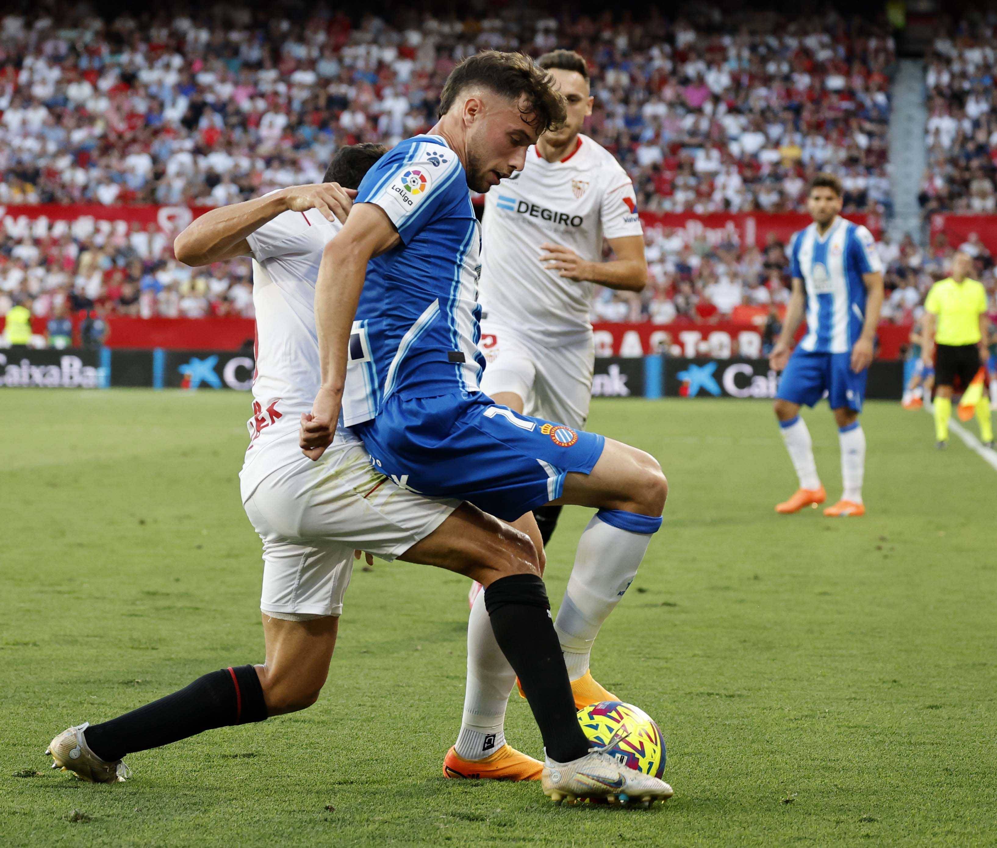 9you娱乐-卡尔皮迪维恩战西班牙，全队加油