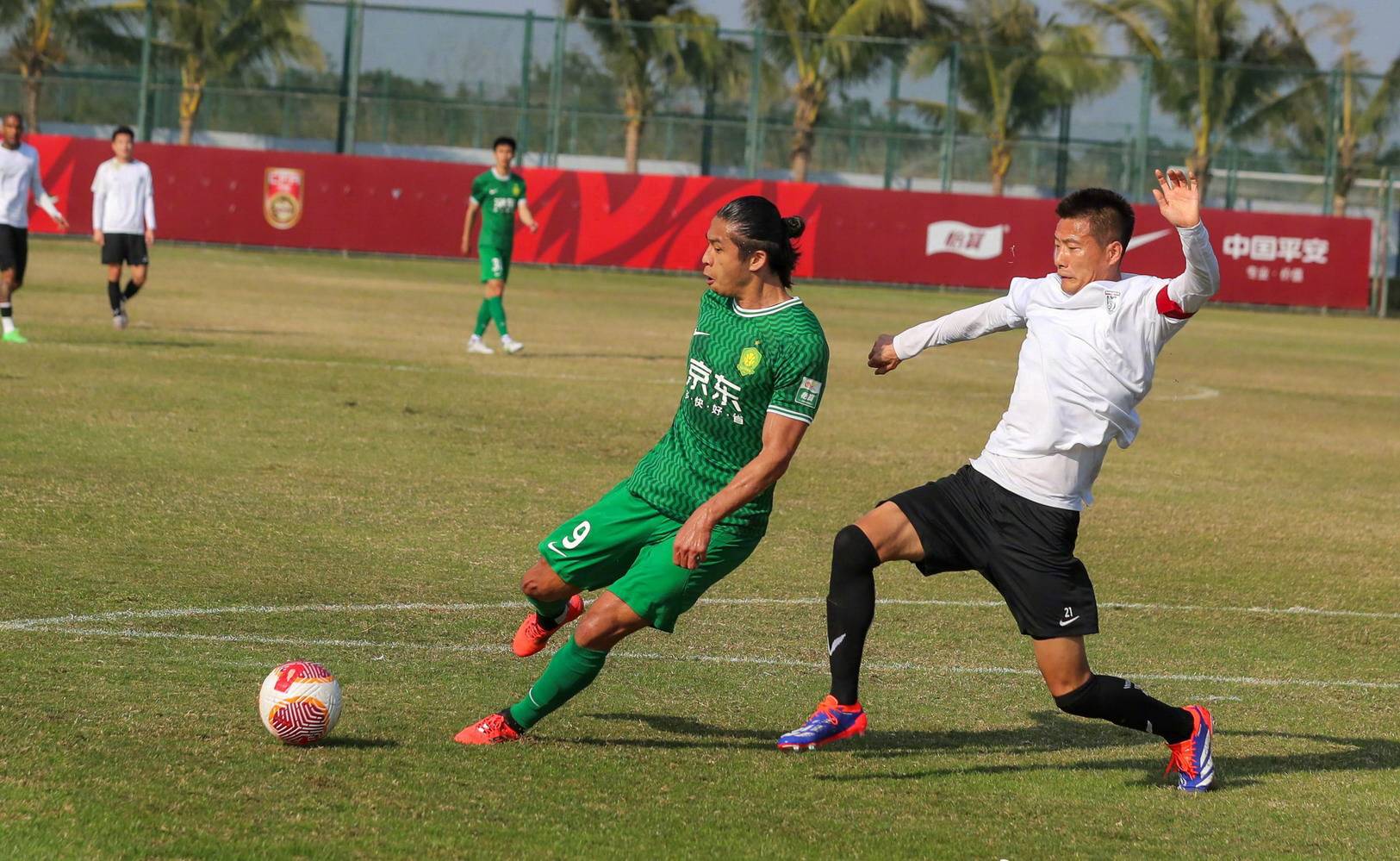 重要足球比赛选手激情出击带来惊喜 重要足球比赛选手激情出击带来惊喜