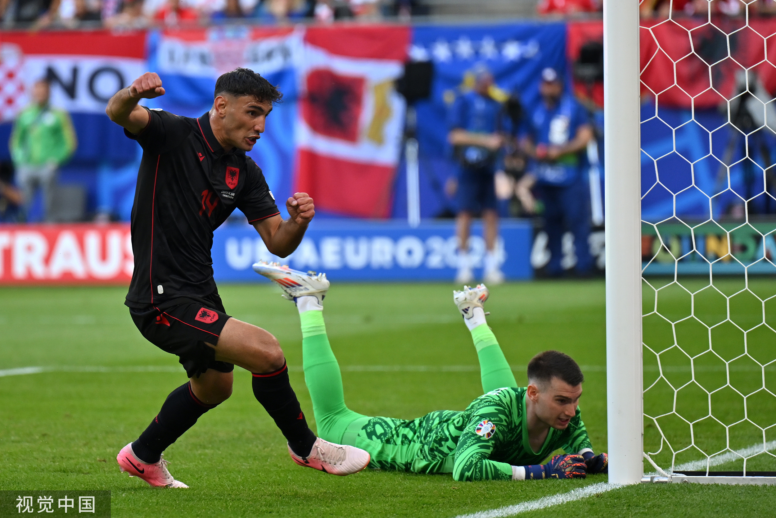 阿尔巴尼亚队在欧洲杯预选赛中积极进取 阿尔巴尼亚队在欧洲杯预选赛中积极进取