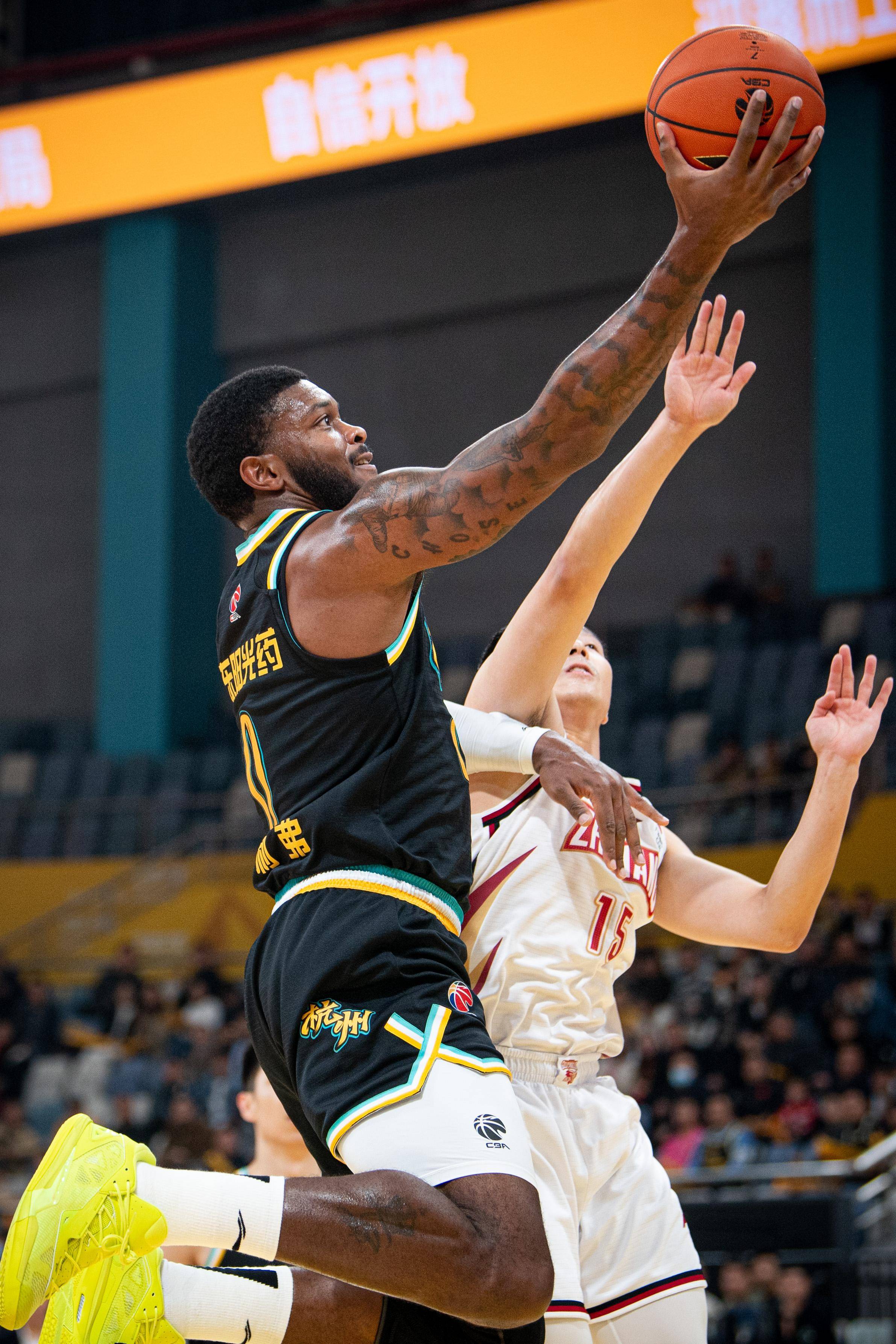 奥地利选手实力抢眼,令人惊叹! 奥地利选手实力抢眼,令人惊叹!