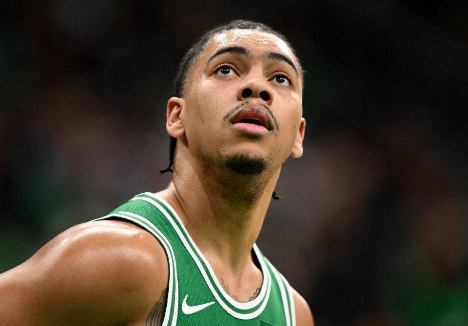 九游中国-爵士队球员被曝料私下秘密会面