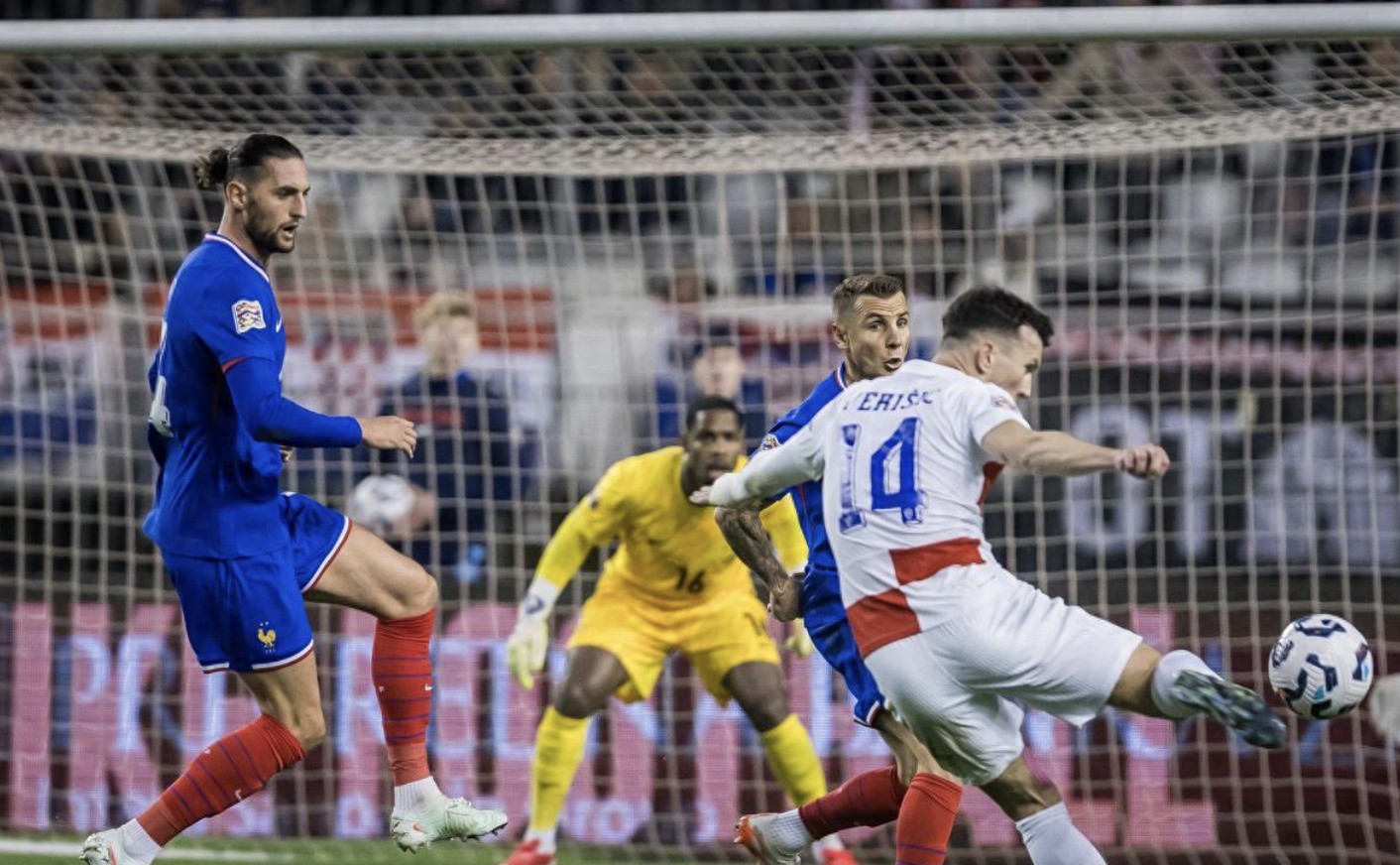 九游VIP-关于法国足球队痛失胜机，遗憾出局的信息