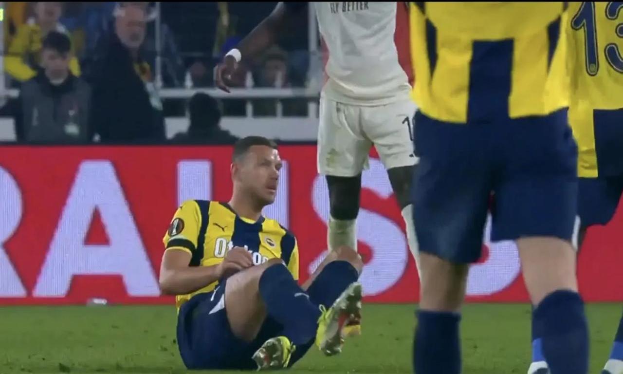 波兰排球队意外败北无缘决赛 波兰排球队意外败北无缘决赛