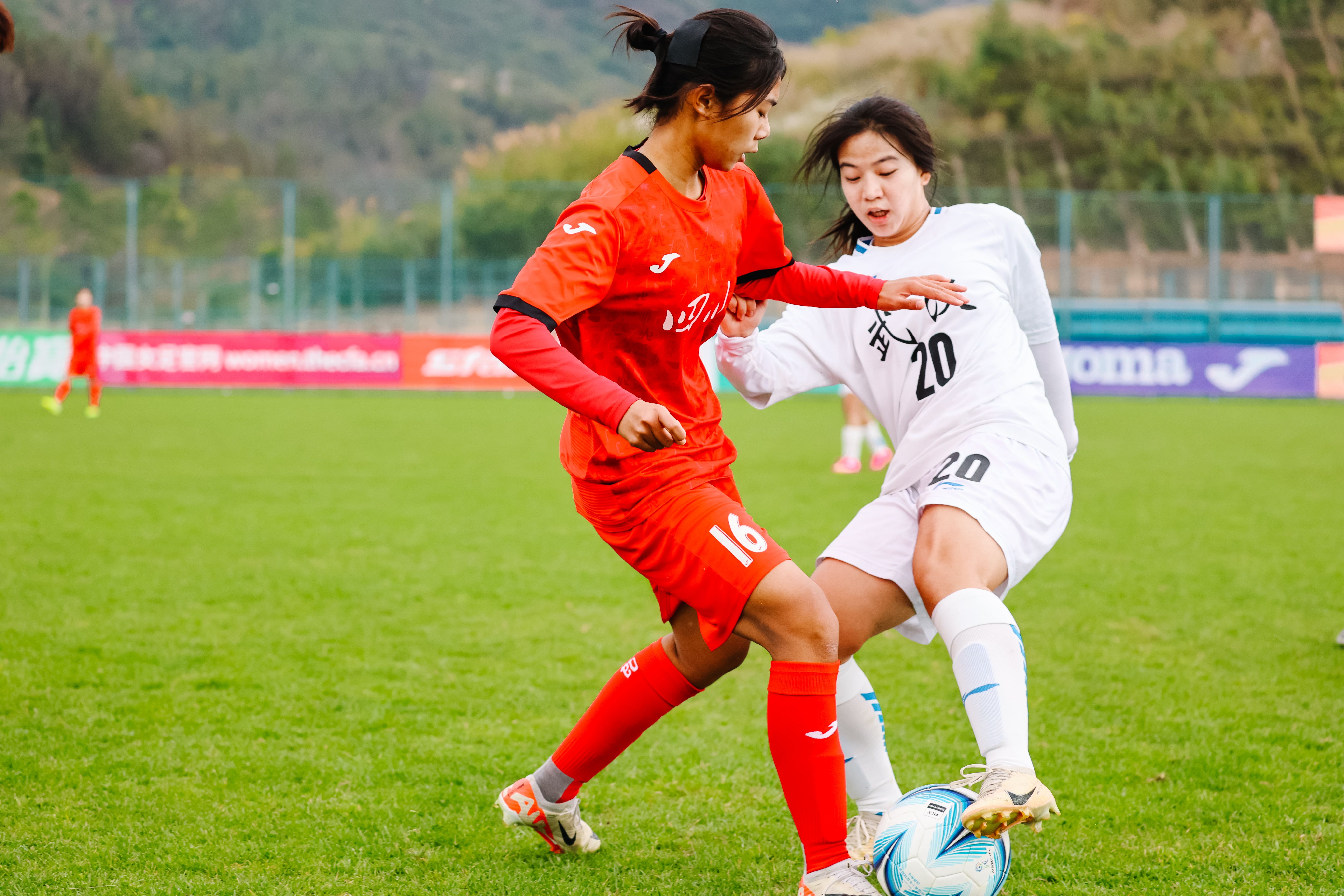 非洲女足锦标赛精彩绝伦,观众欢呼不止的简单介绍 非洲女足锦标赛精彩绝伦,观众欢呼不止的简单介绍