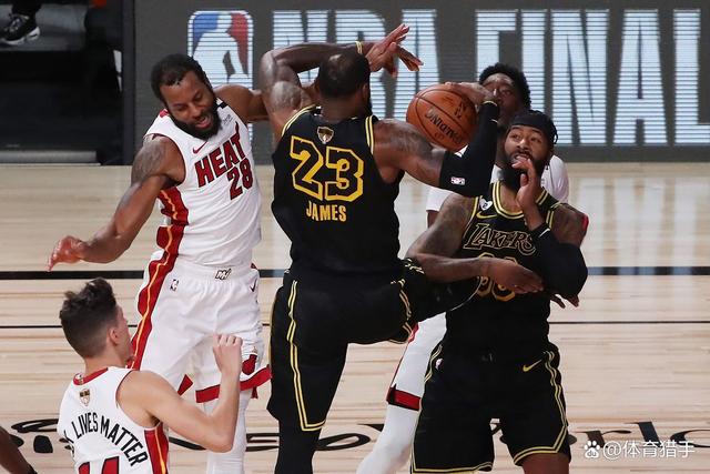 巴塞罗那惊险晋级,火力全开取得胜利 巴塞罗那惊险晋级,火力全开取得胜利