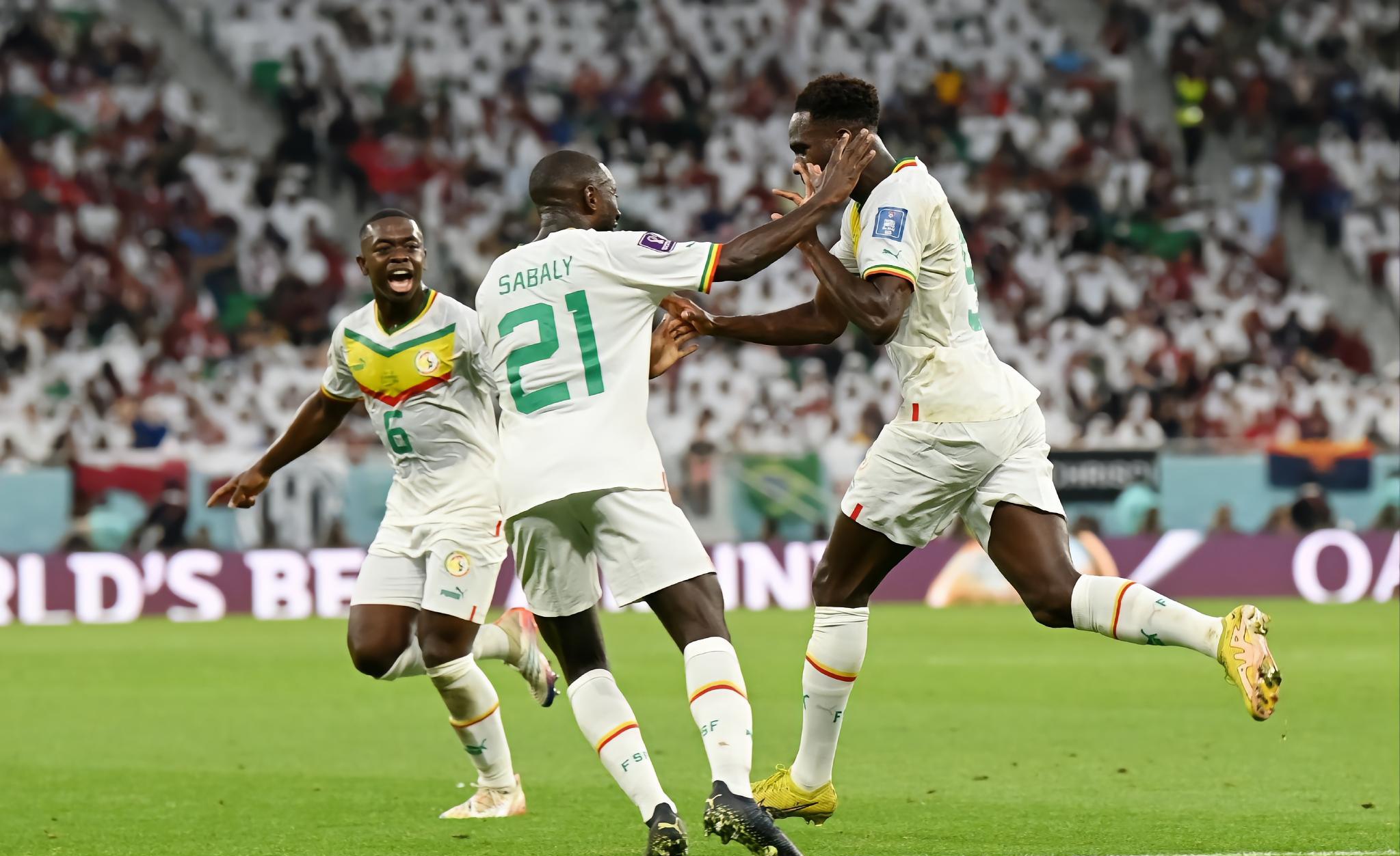 战队实力较量,胜者凭借实力收获胜利 战队实力较量,胜者凭借实力收获胜利