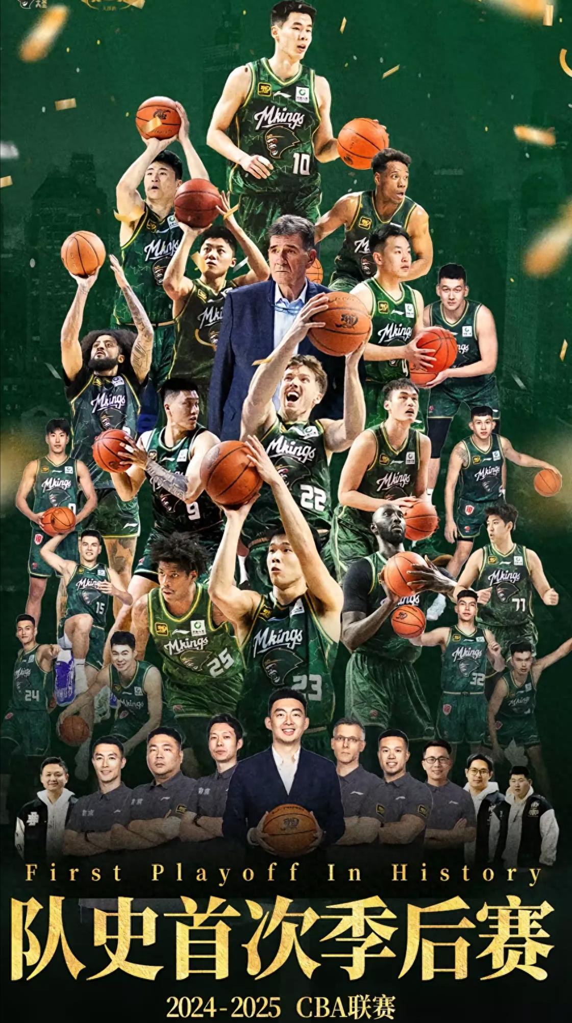 热烈的角逐中,球员们尽展实力 热烈的角逐中,球员们尽展实力