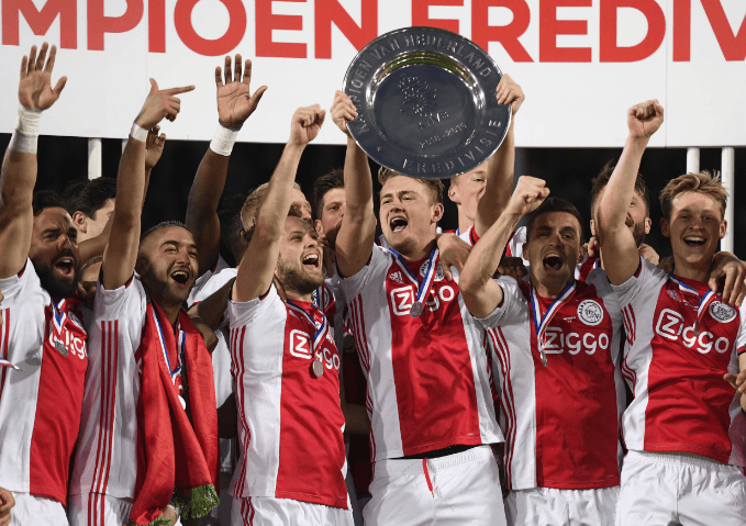 阿贾克斯士气高涨,期待在欧洲赛场上实现突破 阿贾克斯士气高涨,期待在欧洲赛场上实现突破