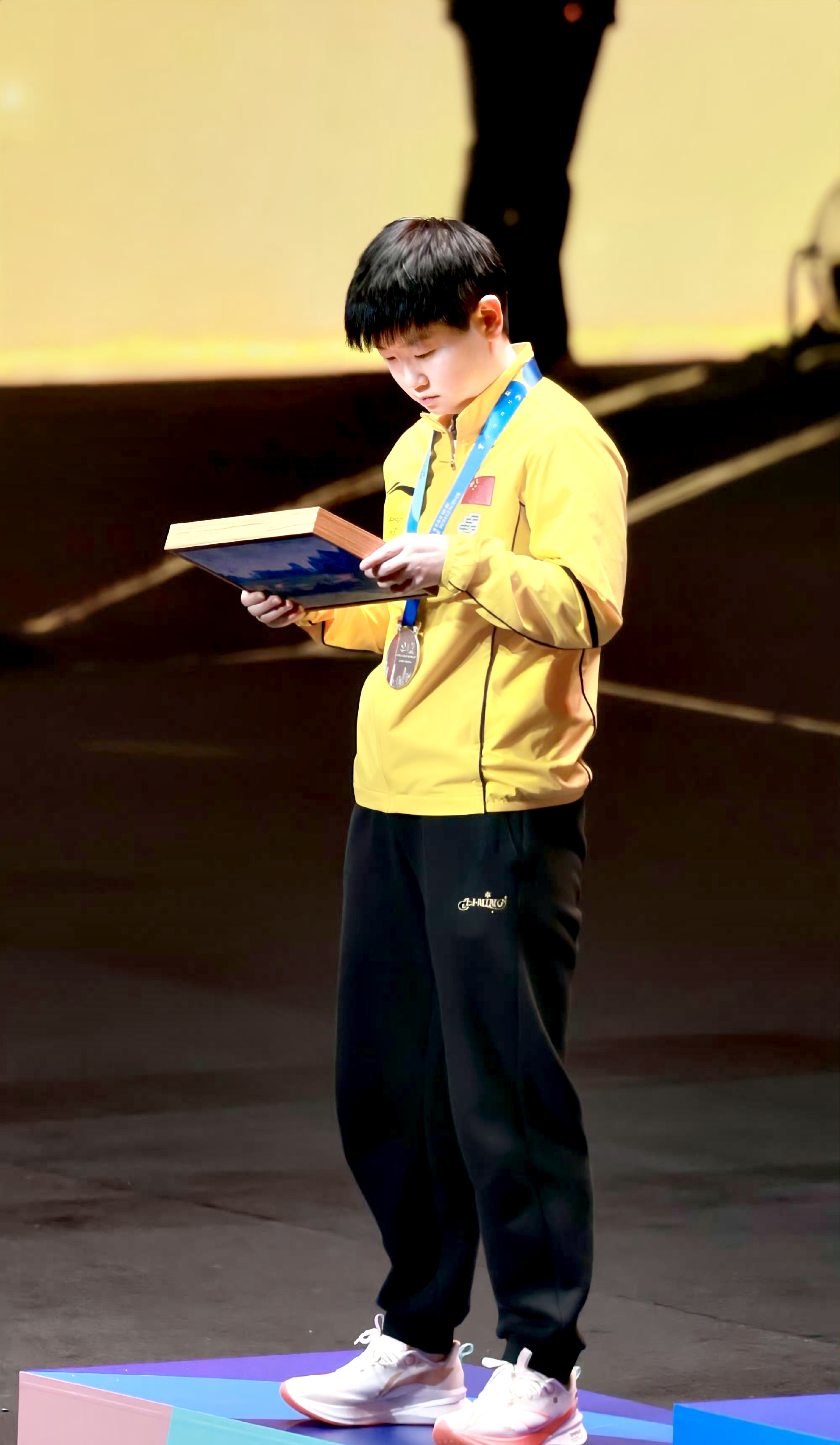 包含拳击选手擂台厮杀,黑马冲冠有望?的词条 包含拳击选手擂台厮杀,黑马冲冠有望?的词条