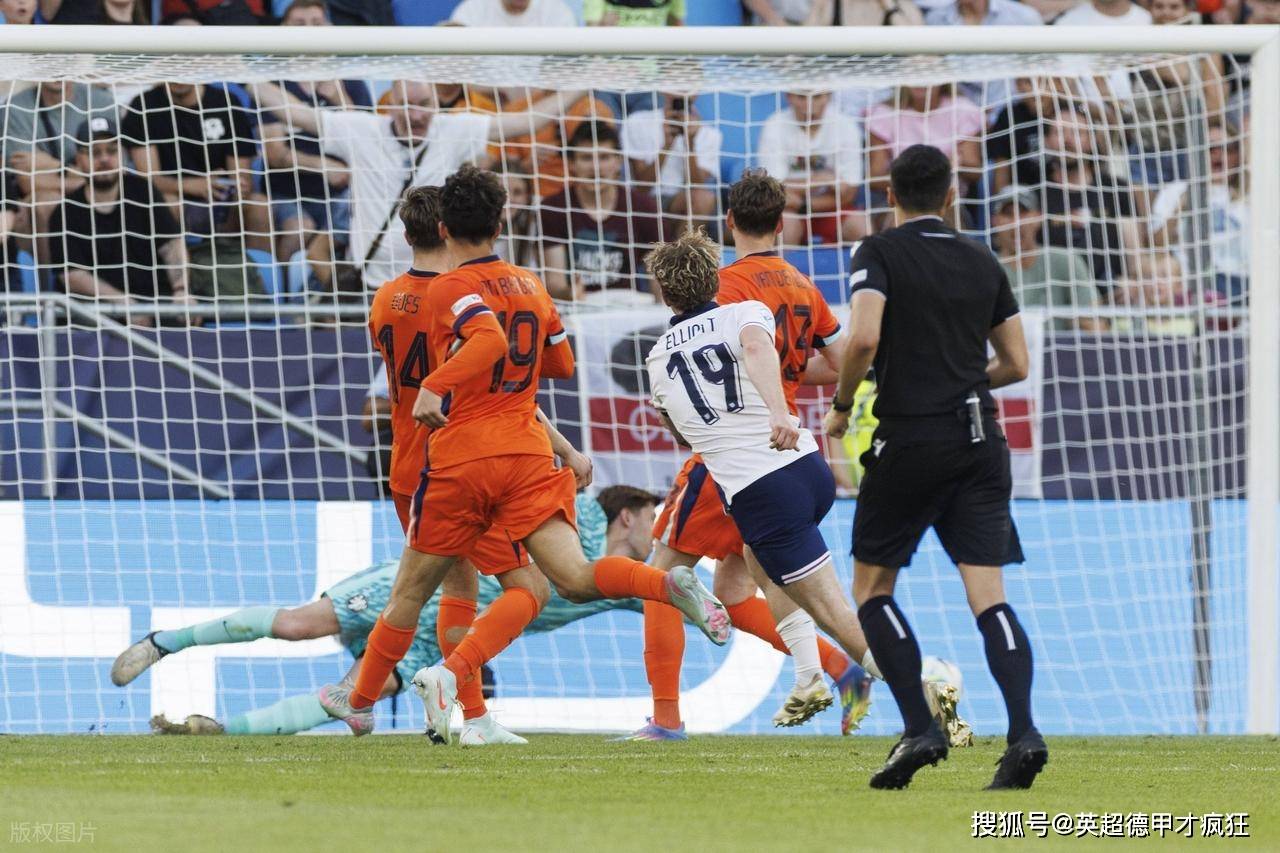 英格兰队众将积极备战,迎战强敌 英格兰队众将积极备战,迎战强敌