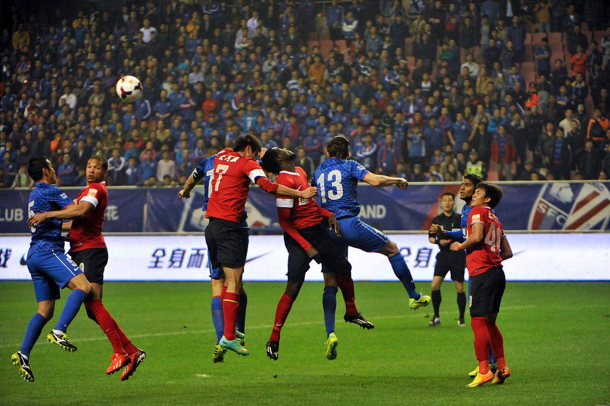 九游APP-昂热球队奋力冲击，击败对手