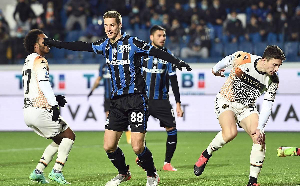 图尔扎在客场力克帕尔马,赢得胜利 图尔扎在客场力克帕尔马,赢得胜利