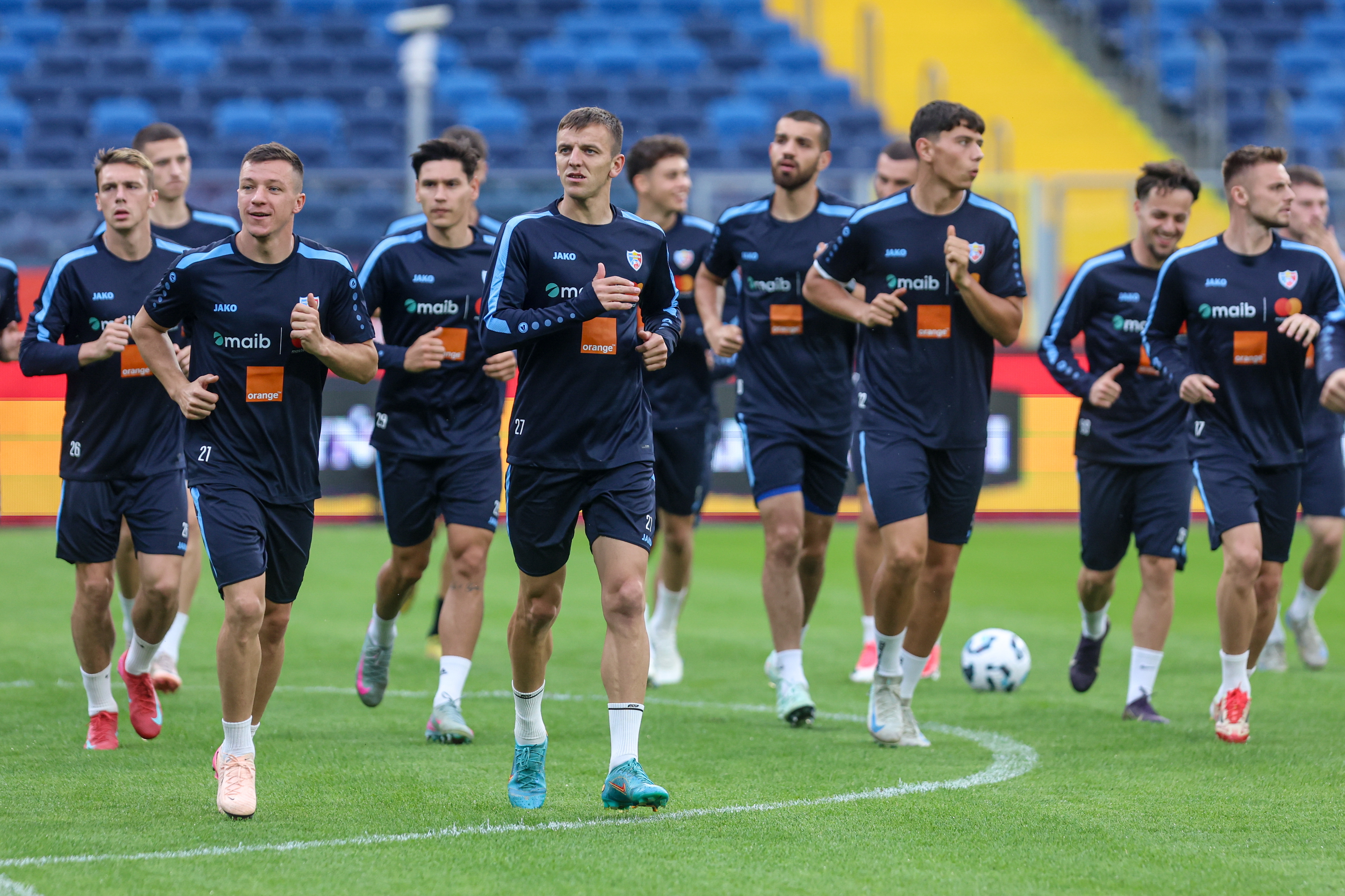 球队举办激烈友谊赛,提高比赛水平 球队举办激烈友谊赛,提高比赛水平