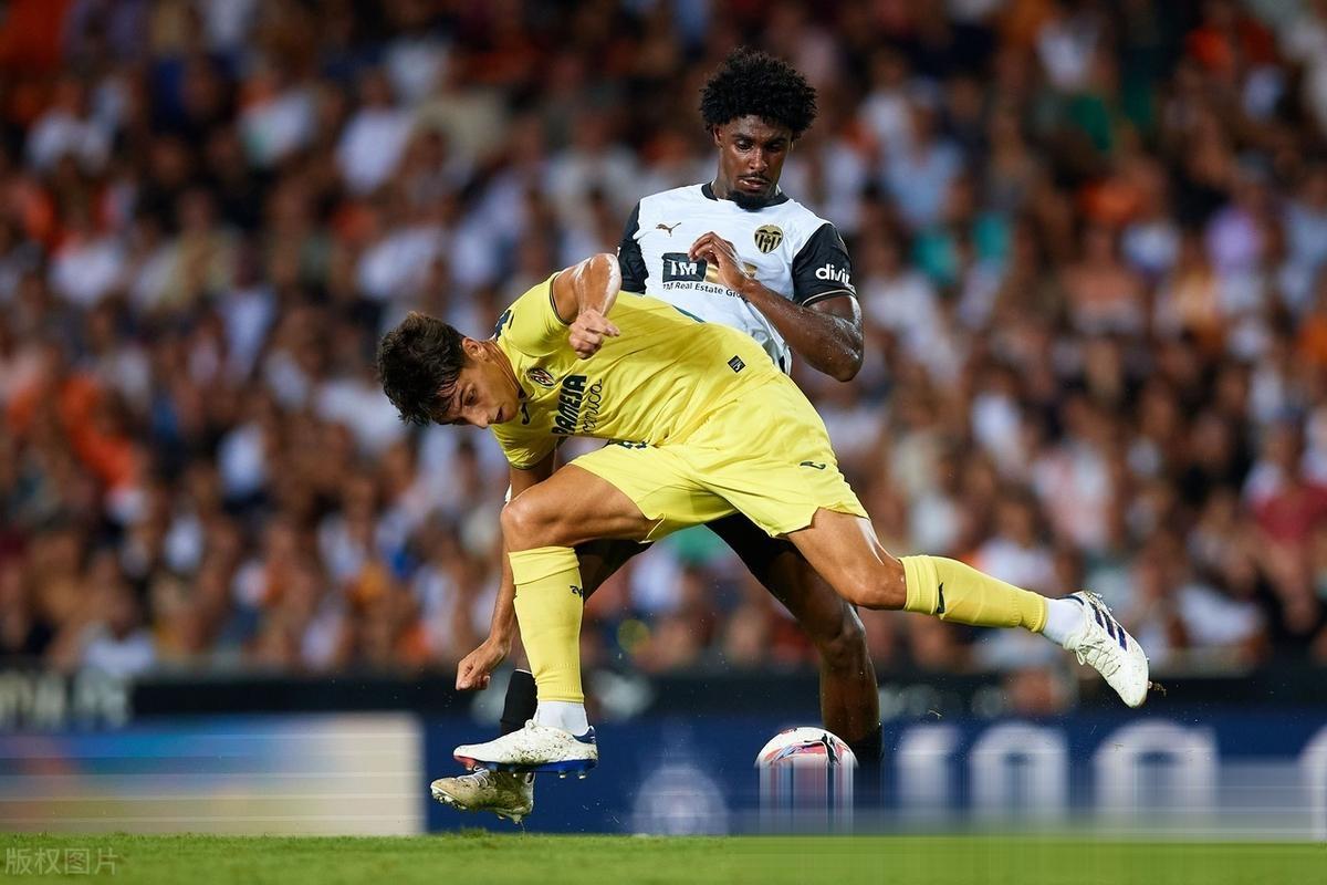 巴塞罗那客场大胜比利亚雷亚尔,豪取联赛连胜 巴塞罗那客场大胜比利亚雷亚尔,豪取联赛连胜