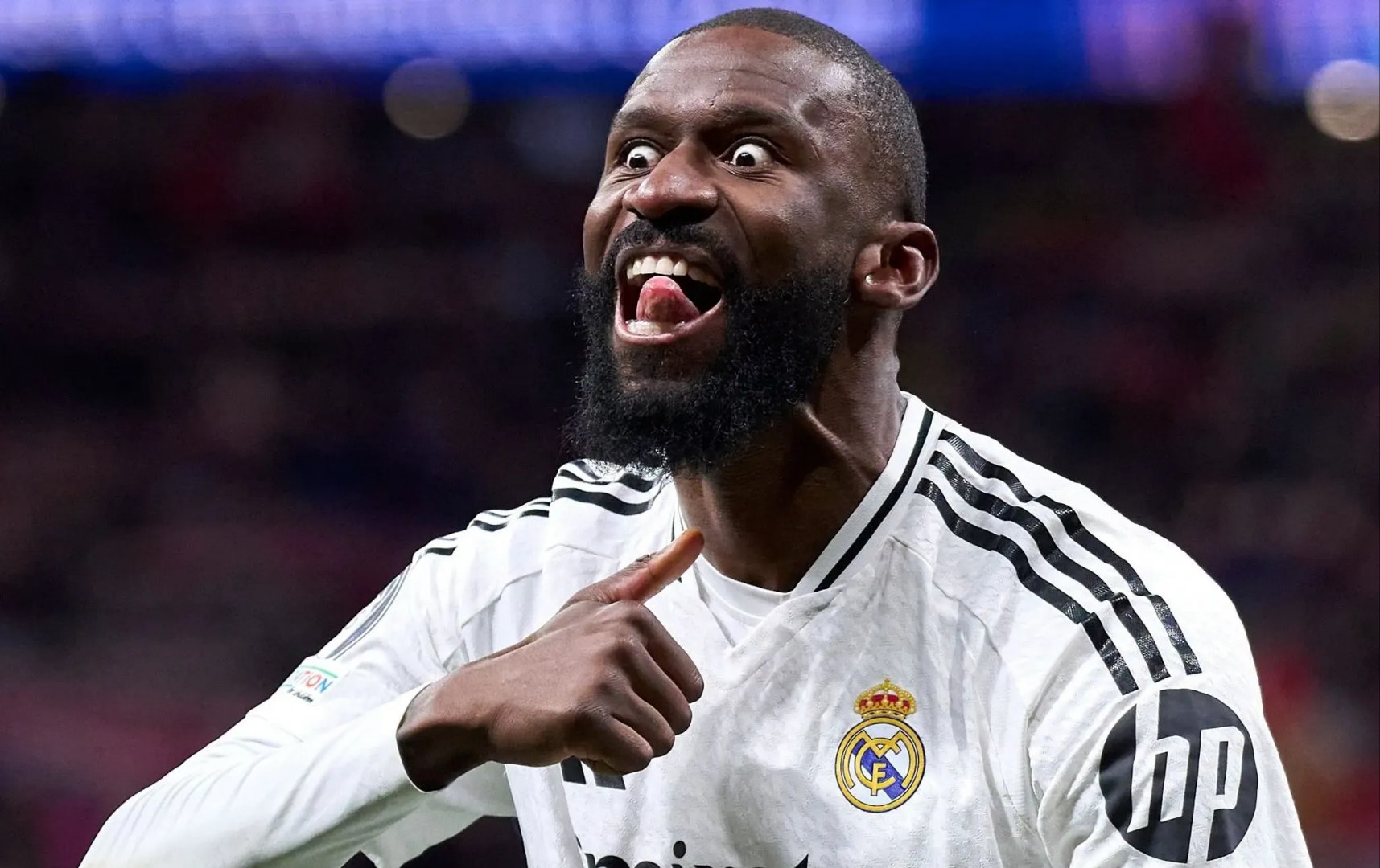 皇马主场擒下巴拉多利德,保持连胜势头 皇马主场擒下巴拉多利德,保持连胜势头