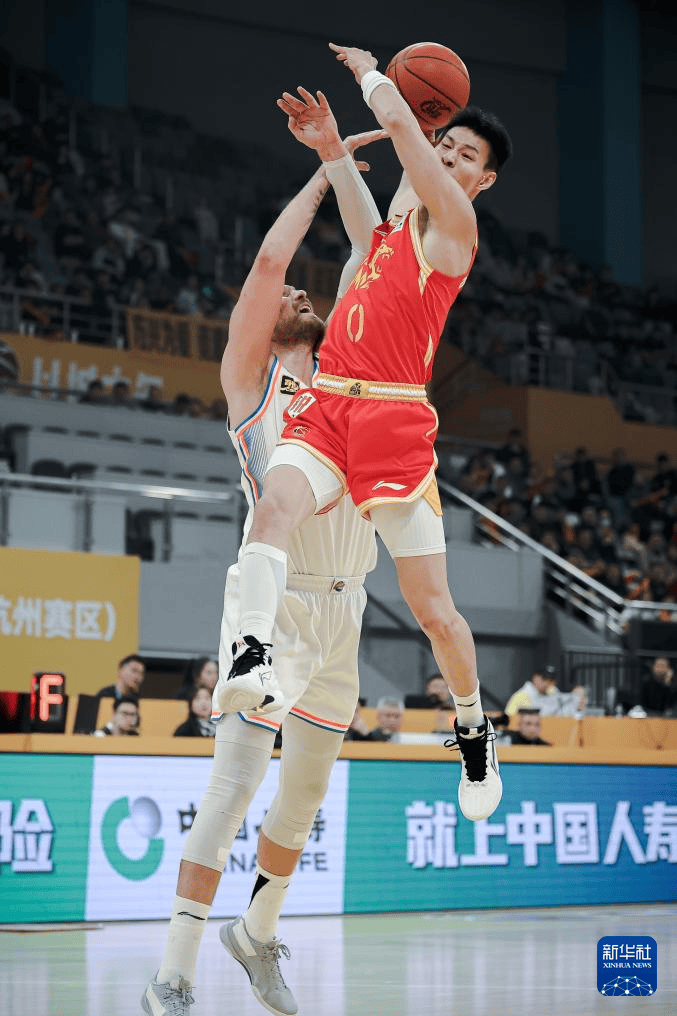 广厦队客场大胜浙江队,取得必胜 广厦队客场大胜浙江队,取得必胜