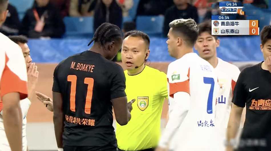 雄狮摔跤公牛,球队迎来一场胜利助推信心 雄狮摔跤公牛,球队迎来一场胜利助推信心