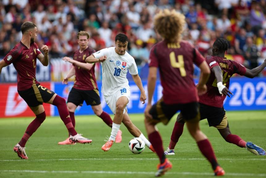 九游体育直播-意大利与北马其顿将上演一场精彩对决