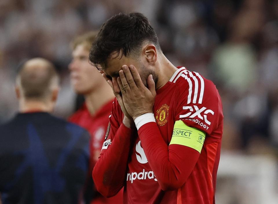 九游娱乐首页-曼联后防线再次遭受批评，需加强防守