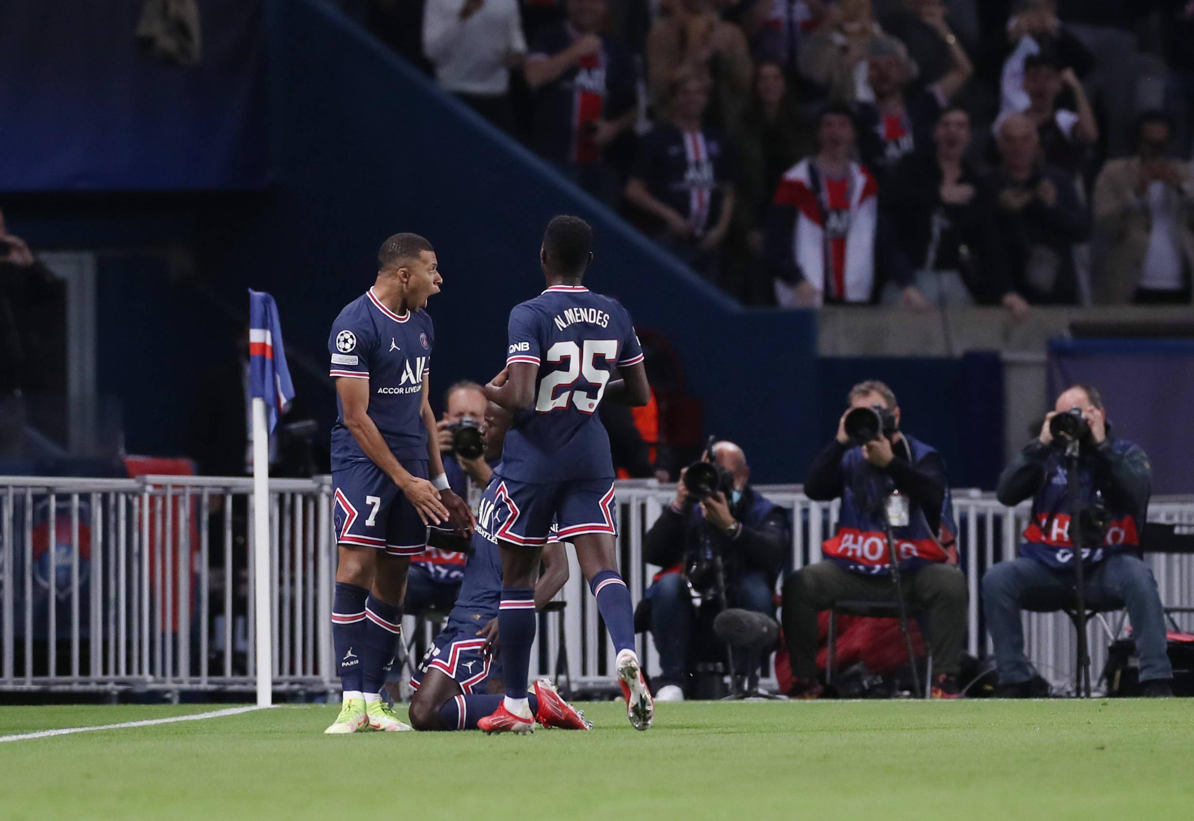 九游娱乐-巴黎圣日尔曼再战平局，留住领头位置的简单介绍