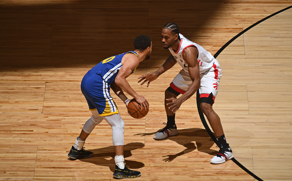 卡利亚里战术犯错,遗憾告负无缘胜利 卡利亚里战术犯错,遗憾告负无缘胜利