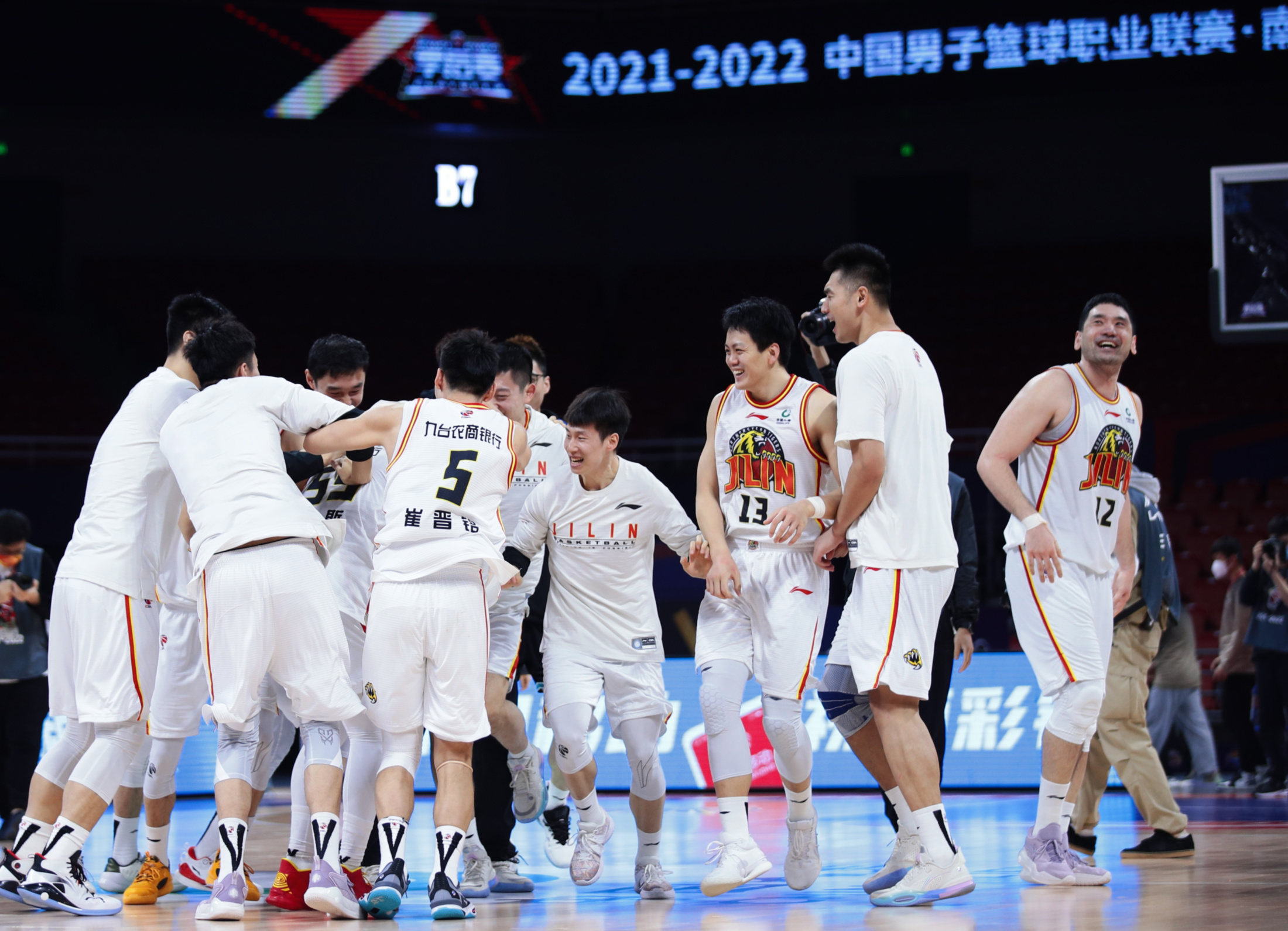 九游体育-热门球员传统赛事出击，展现高水准表现的简单介绍