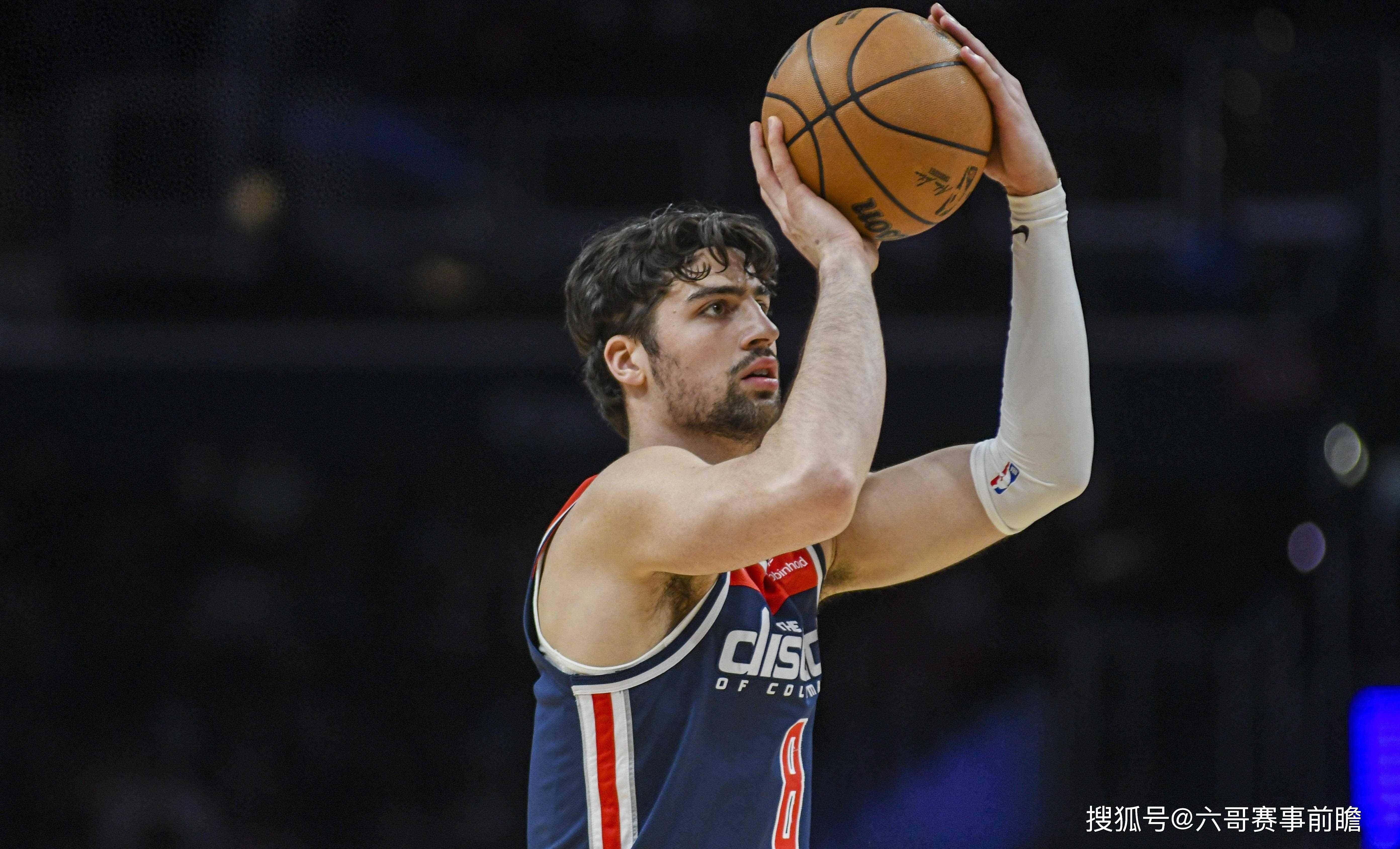 包含鹈鹕队主力球员重伤,球队战线变得薄弱的词条 包含鹈鹕队主力球员重伤,球队战线变得薄弱的词条