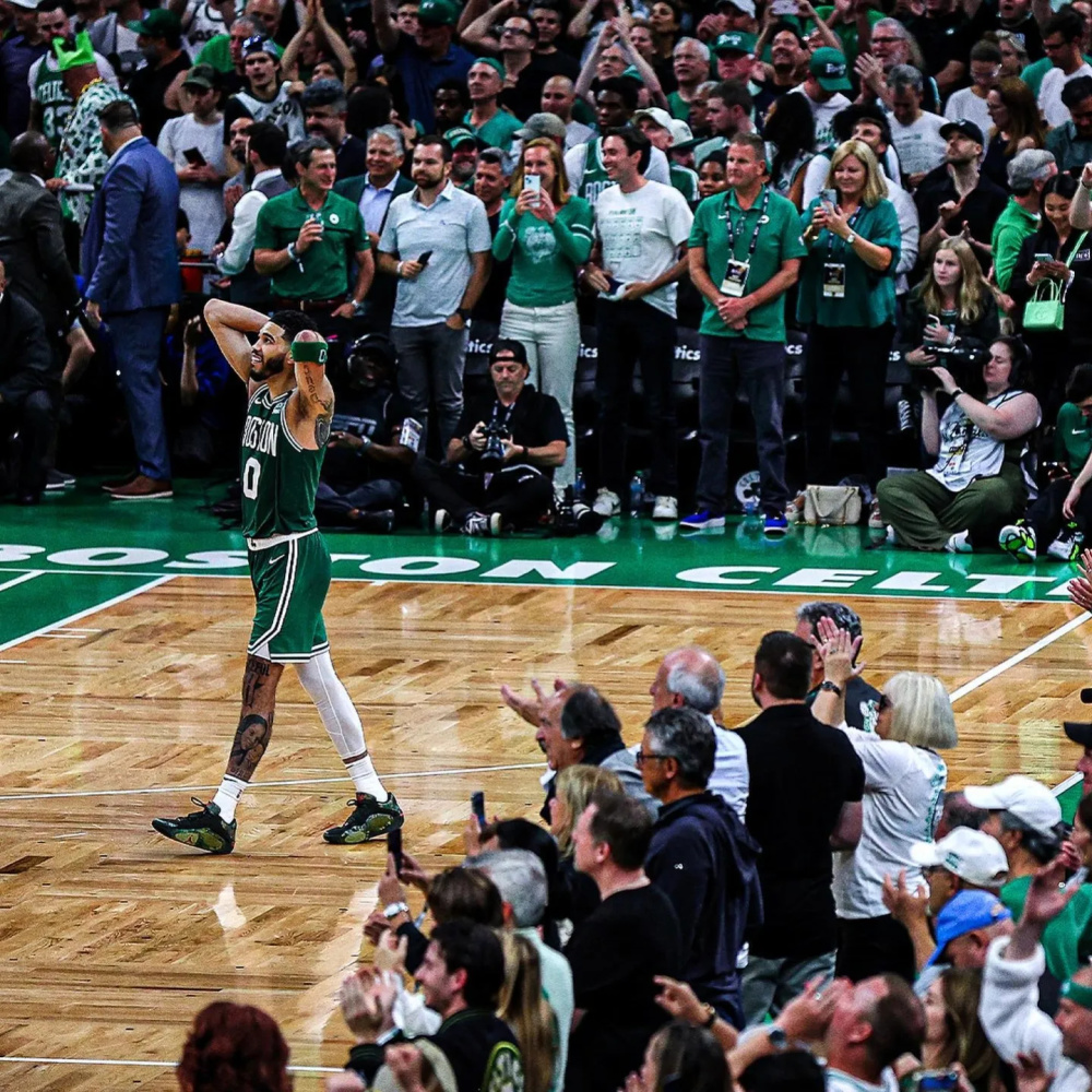 篮网横扫凯尔特人,轻松晋级东部半决赛 篮网横扫凯尔特人,轻松晋级东部半决赛