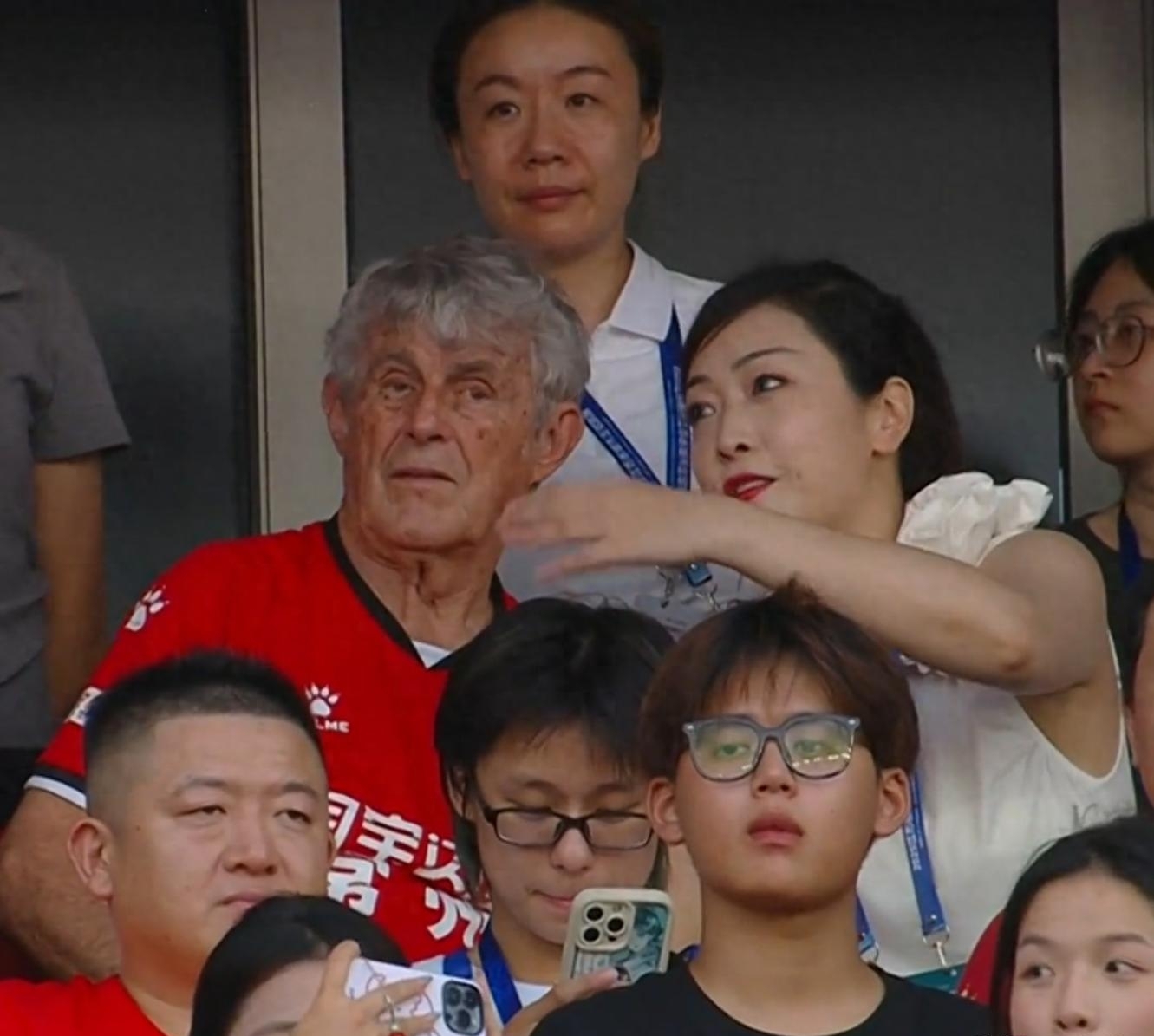 中超比赛球队主帅被曝料私下查房 中超比赛球队主帅被曝料私下查房