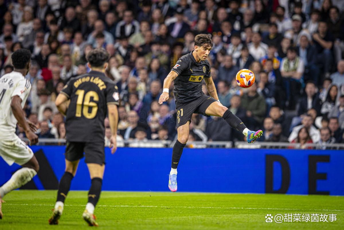 皇马主场大胜瓦伦西亚,豪取连胜 皇马主场大胜瓦伦西亚,豪取连胜