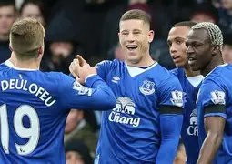 九游官网-埃弗顿队在客场表现强势，挫败对手