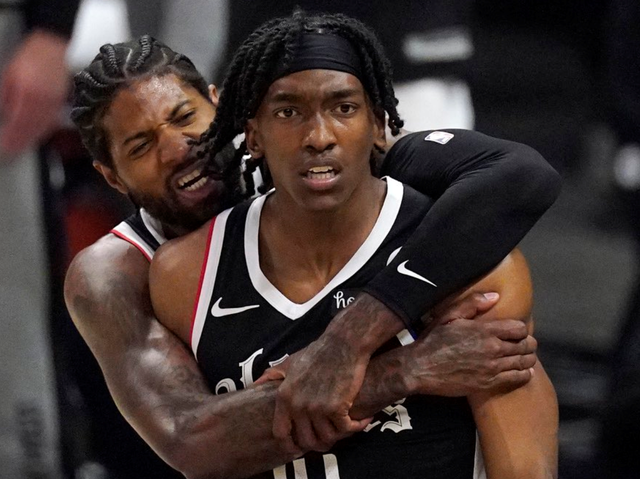 九游APP-纳沙泰尓险胜比分，实现临危授命