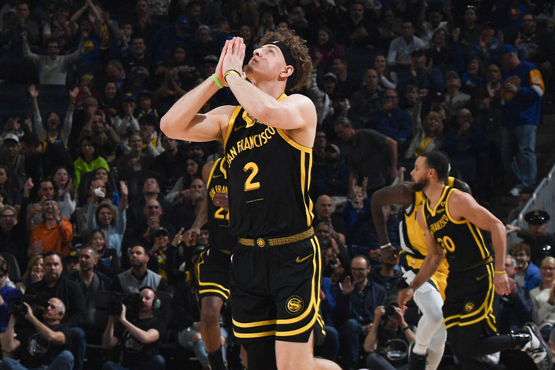 亚眠队以客场平局结束比赛,保持稳定 亚眠队以客场平局结束比赛,保持稳定