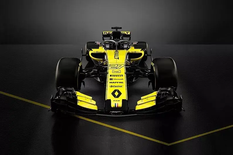 包含索伯车队轻取威廉姆斯，拉塞尔刷新纪录的词条